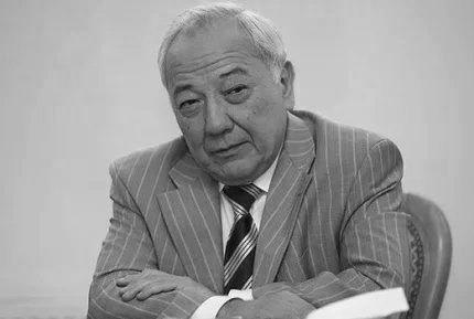 Сенатор Мираброр Усманов скончался в реанимации