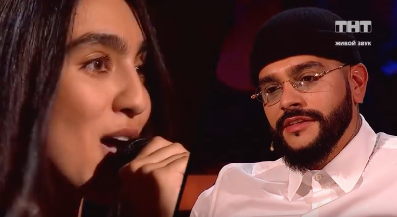 Не Тимати, а просто Вася: девушка из Ташкента перепела для Тимати «Когда ты рядом» на «Песнях» ТНТ (видео)
