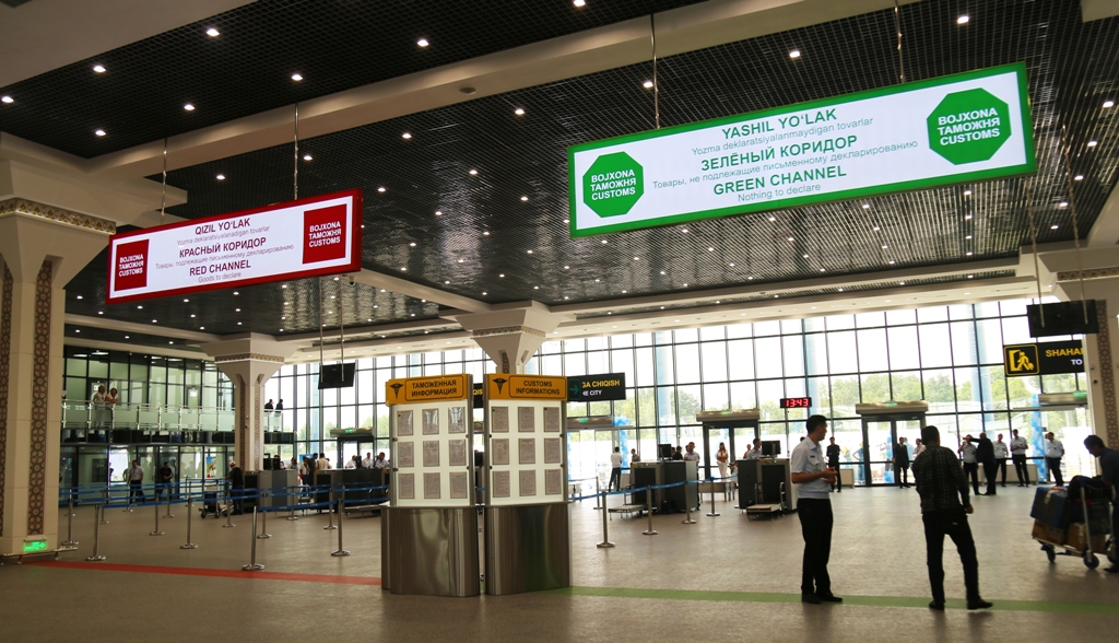 Узбекистанец  попытался провезти на рейс «Ташкент-Дели» золотой ремень в тысячи долларов 