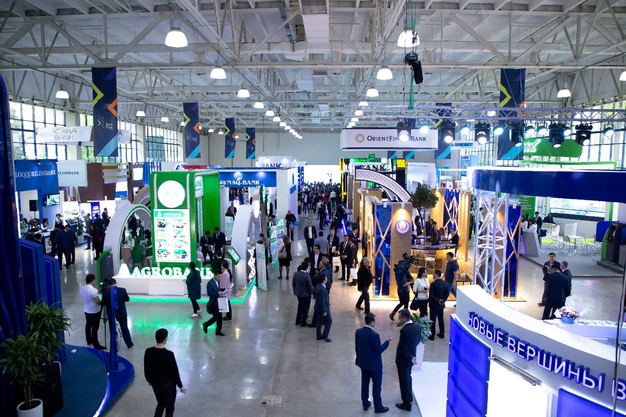 Бесконтактные платежи, переход на «зеленое финансирование» и дистанционное банковское обслуживание: итоги «BankExpo-2019»