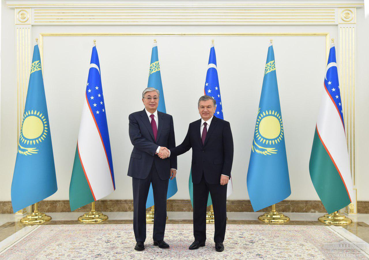 Шавкат Мирзиёев поздравил Токаева 