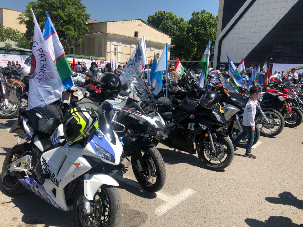 В Ташкенте впервые прошел сезон мотолюбителей