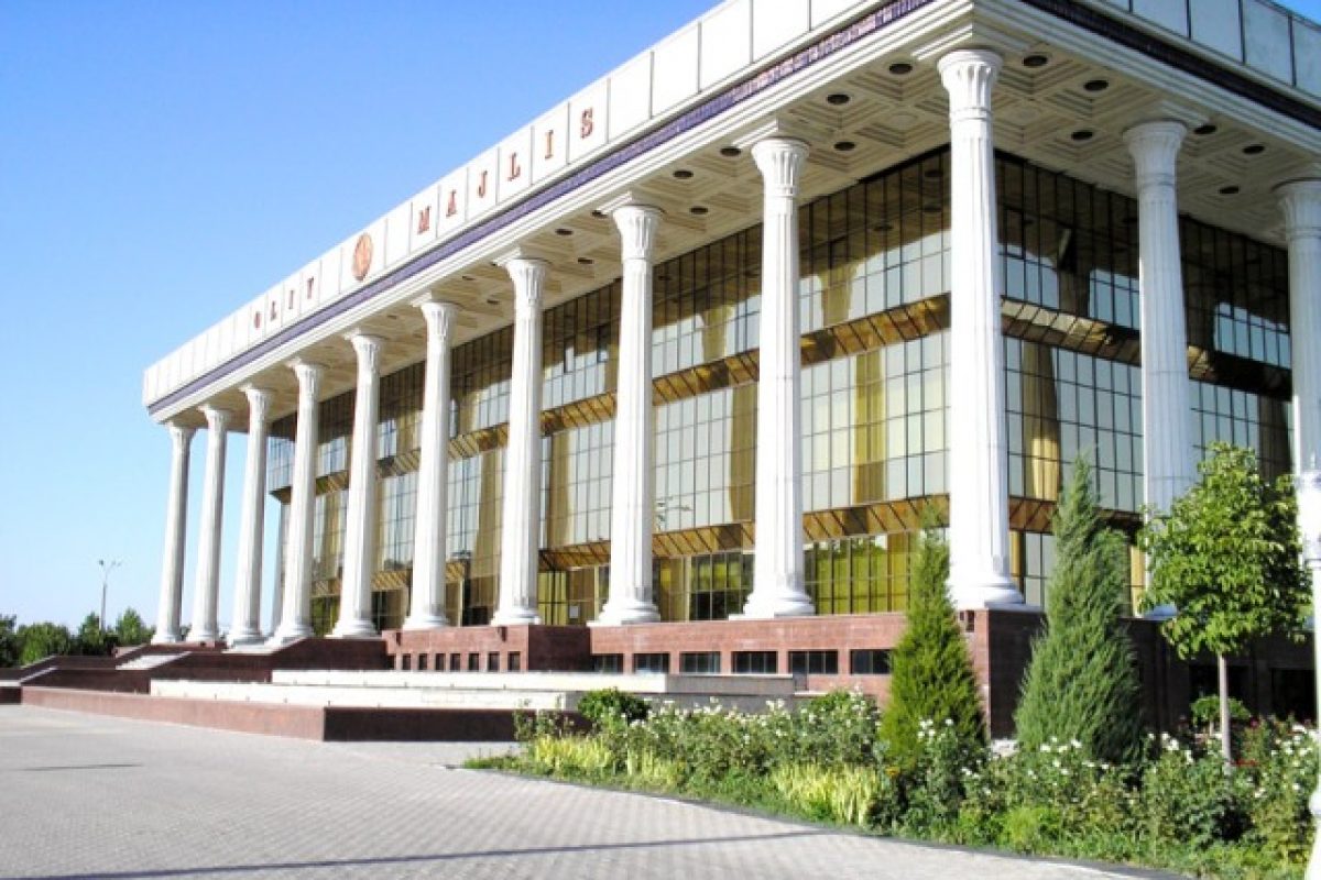 В Узбекистане хокимы лишатся статуса председателя Кенгаша народных депутатов