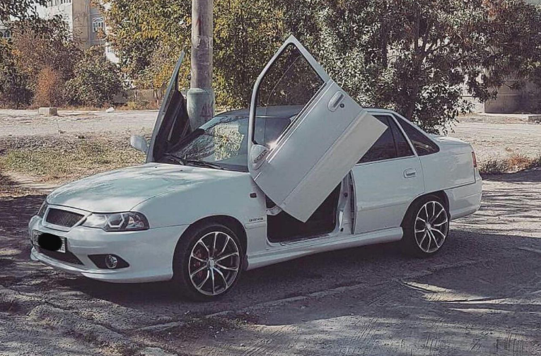 В Узбекистане предложили разрешить тюнинг авто