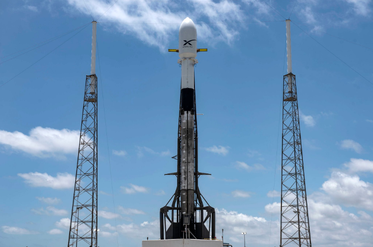 Компания Илона Маска запустила спутники для создания глобального интернета