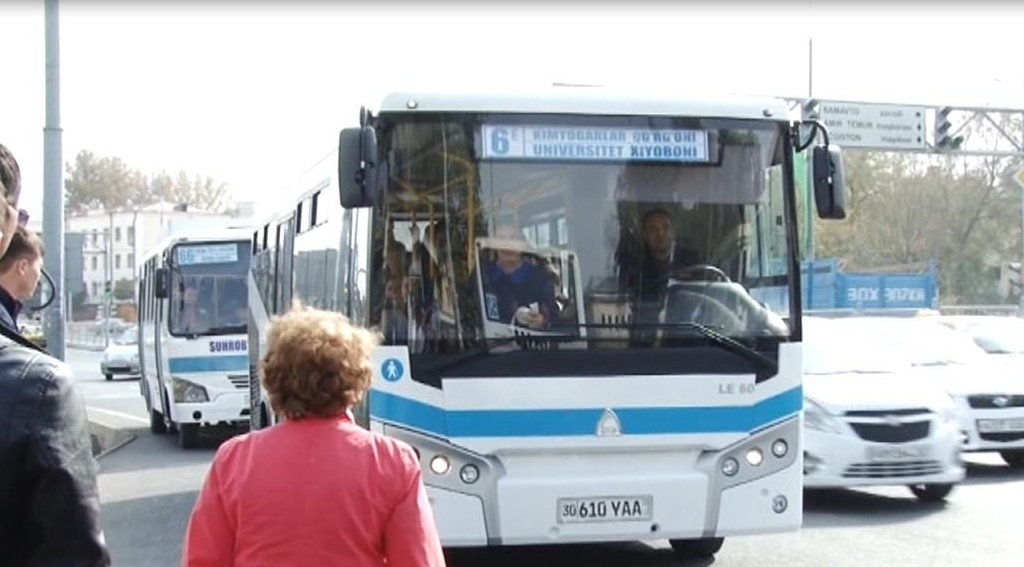 В Самарканде запустили новую систему оплаты общественного транспорта через Visa 