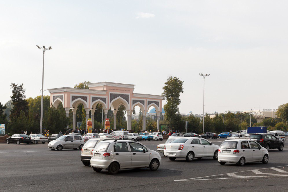 В Узбекистане ближайшим родственникам могут разрешить ездить без доверенности