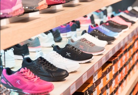 В Узбекистане планируют повысить НДС на импортную обувь