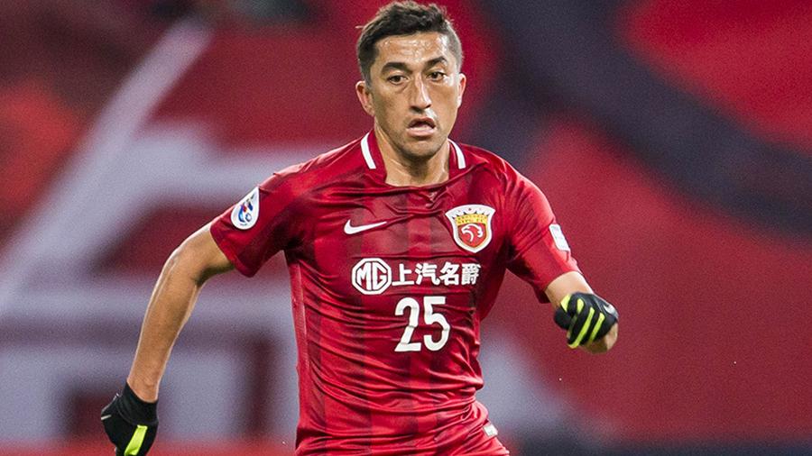 Одил Ахмедов в составе «Шанхай СИПГ» пробился в четверть финала Лиги чемпионов