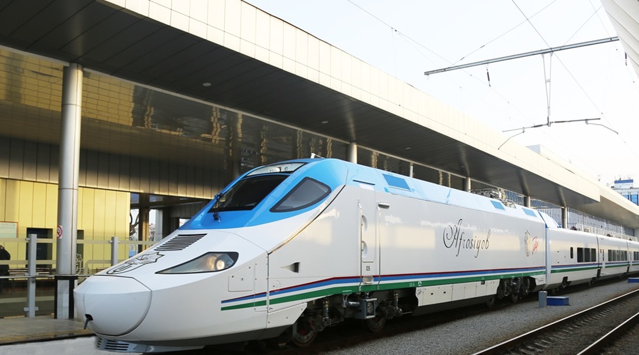 В Узбекистане поездам ограничат скорость из-за аномальной жары