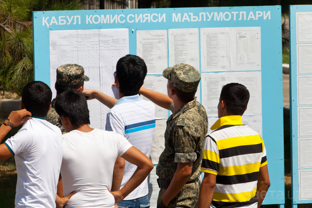 В ГЦТ рассказали сколько абитуриентов подали документы в ВУЗы