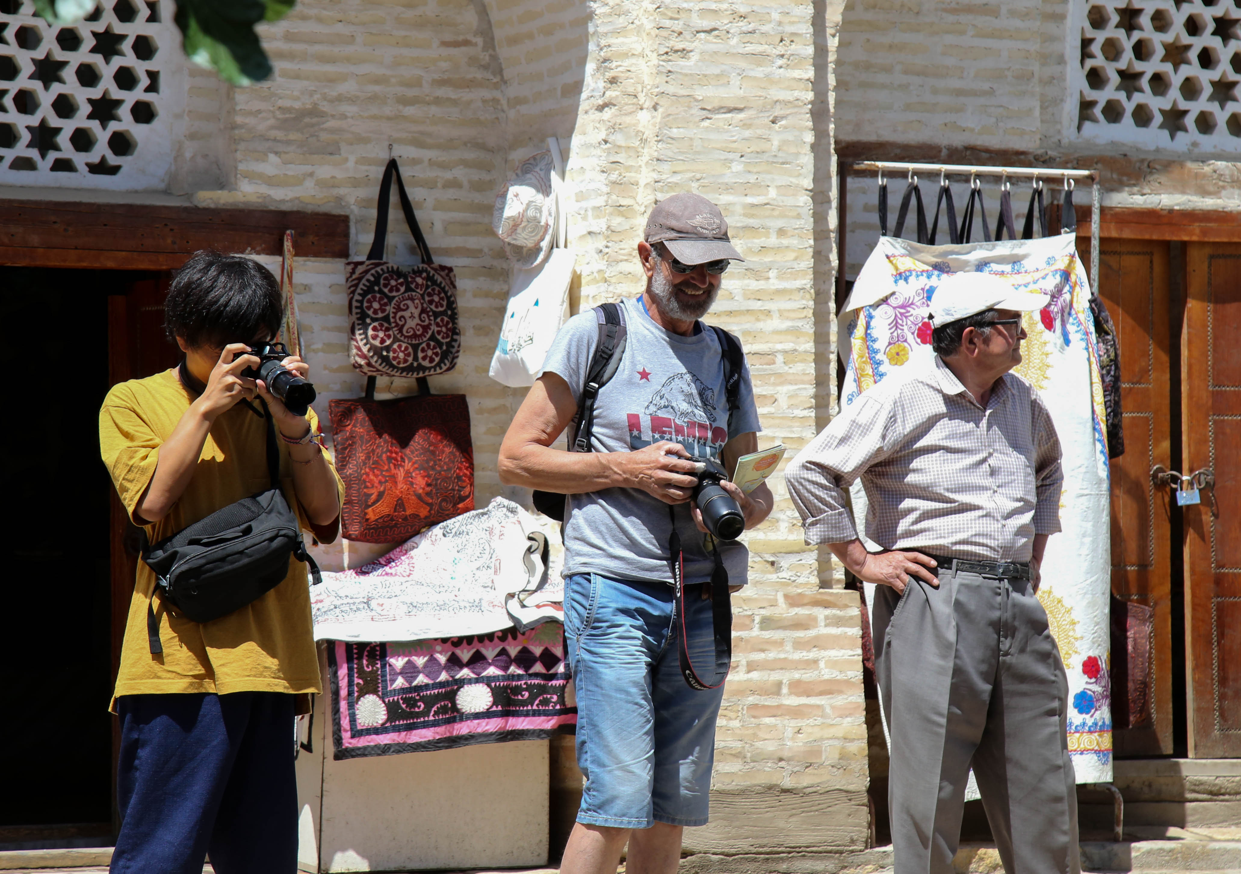 В Узбекистане туроператоры и турагенты получат лицензии