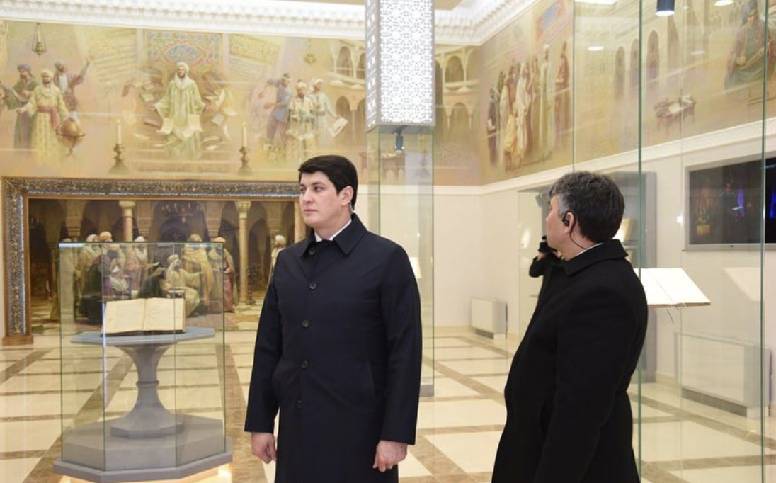 Отабека Умарова оштрафовали за скоростную езду по Ташкенту