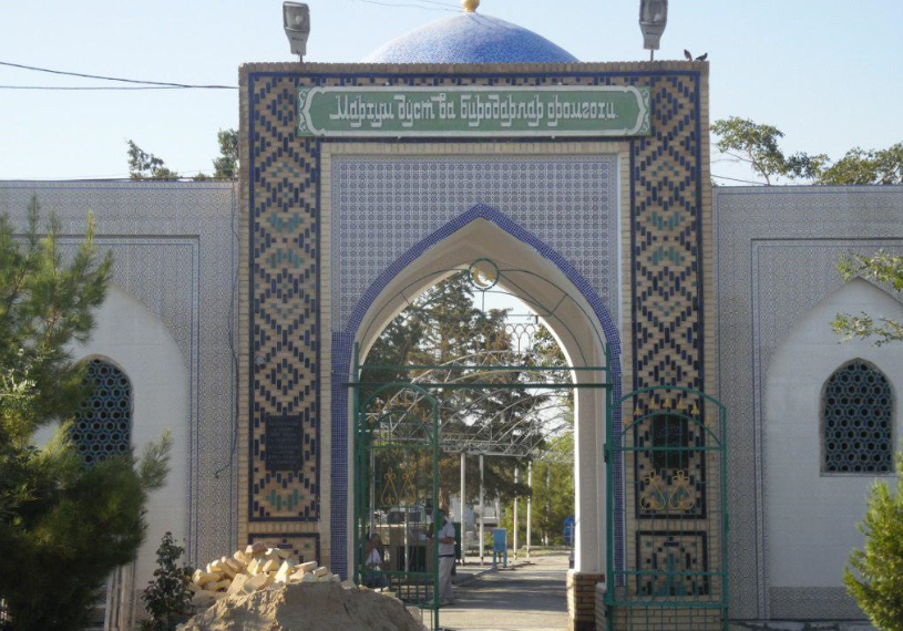 В Бухаре «забронировали» 1700 пустых могил