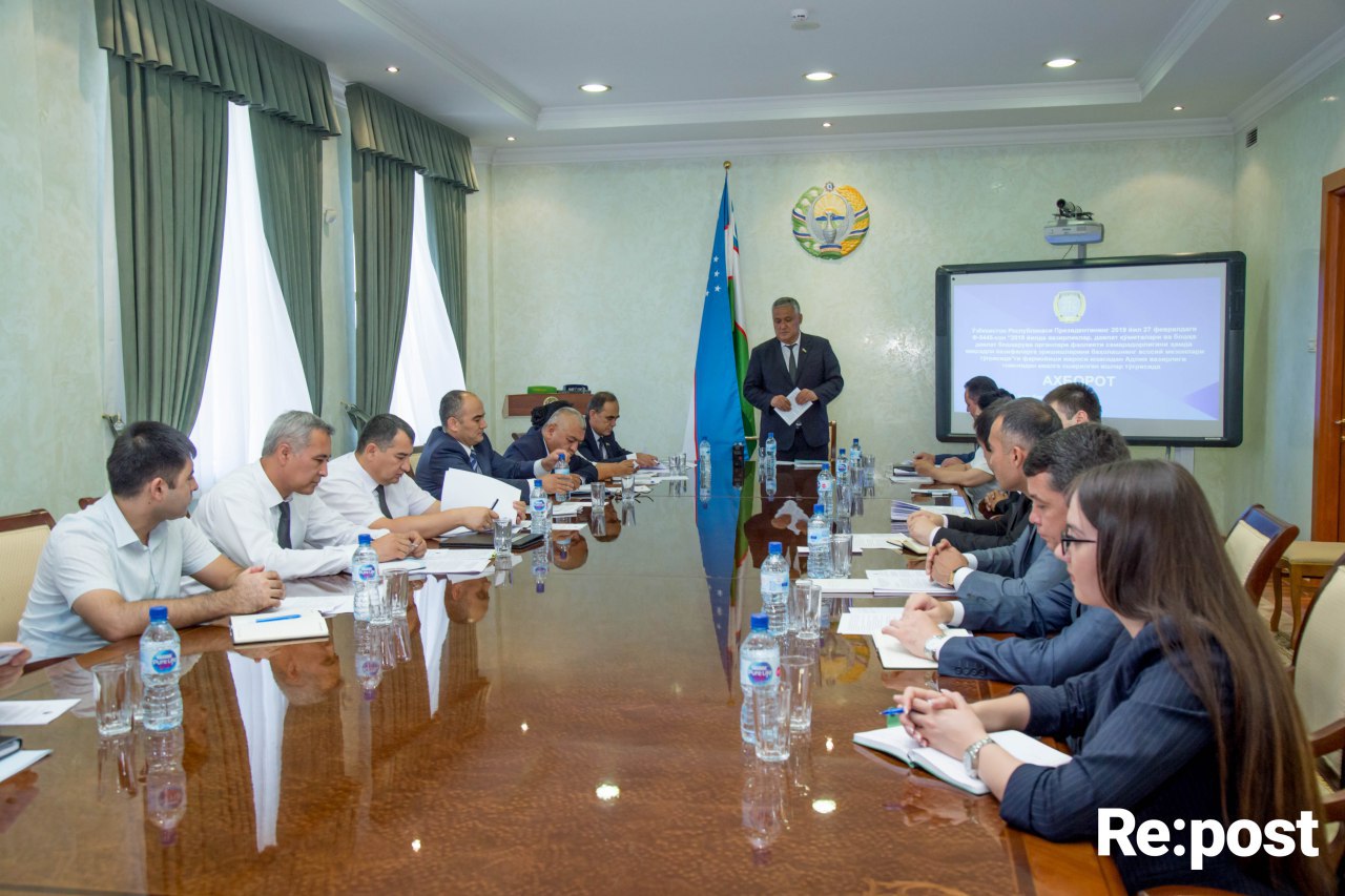 За два месяца на портале Advice.uz Минюст ответил на несколько тысяч вопросов, часть из которых – из-за рубежа