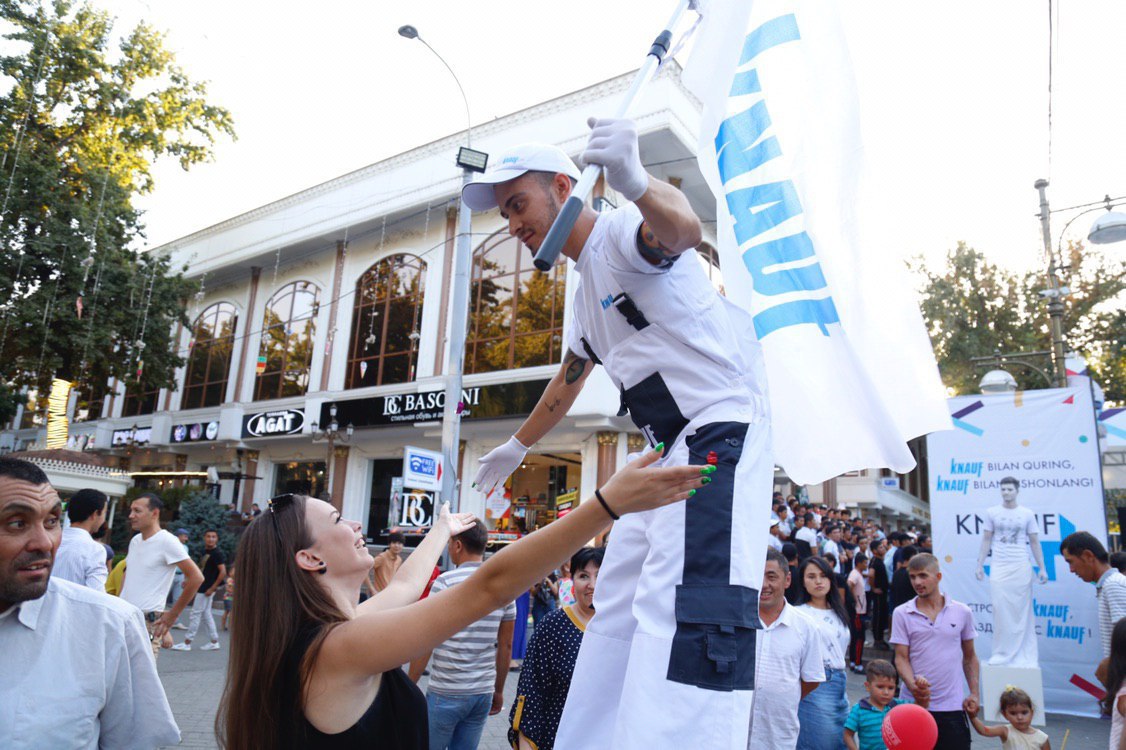 Фестиваль KNAUF ART: как прошло празднование Дня строителя в Узбекистане