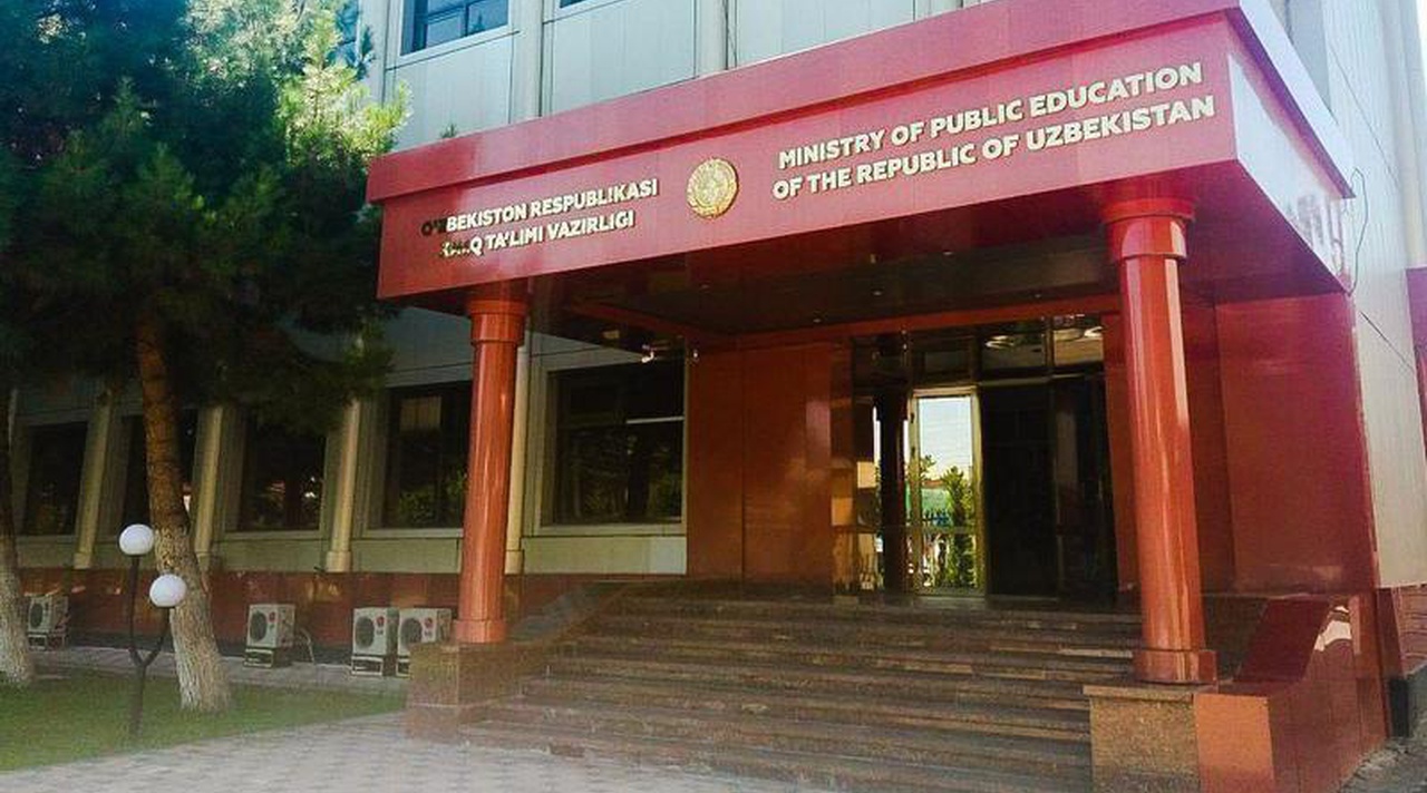 Самаркандские учителя написали жалобу в МНО о принудительном труде