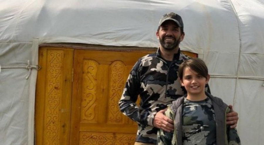 Сын Трампа захотел пожить в юрте