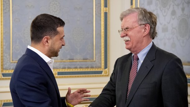 Советник президента США Болтон встретился с Зеленским