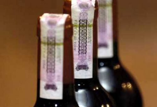 Компания Алишера Усманова займется маркировкой алкоголя и табака в Узбекистане