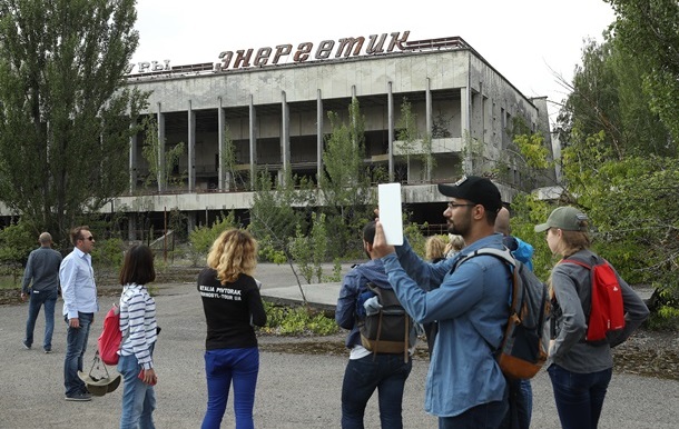 Десятки тысяч туристов посетили зону отчуждения ЧАЭС в этом году