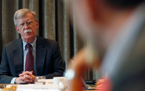 CNN назвал возможных кандидатов на замену уволенному Трампом Болтону 