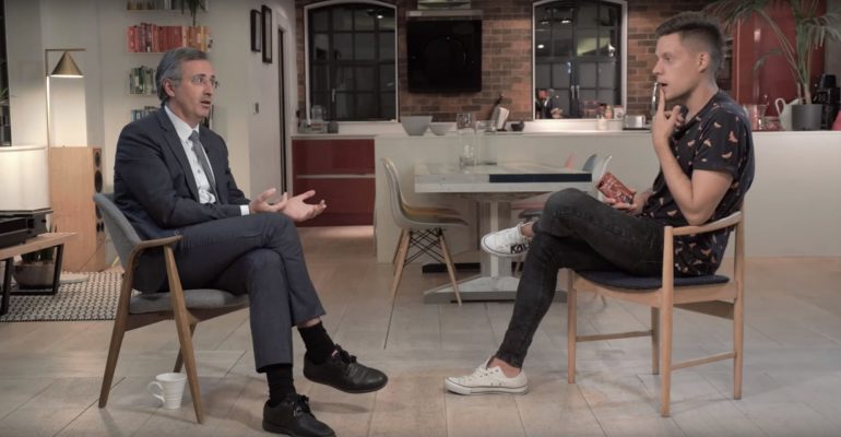 Пенсионная реформа и демедведизация: вышел новый выпуск «вДудя» с экономистом Сергеем Гуриевым