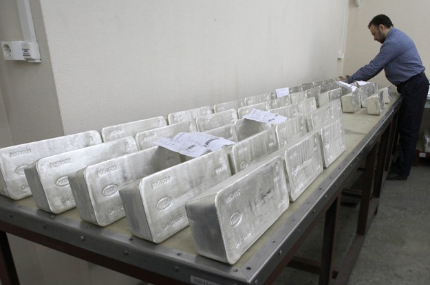 Таджикистан передал Китаю крупнейшее в Центральной Азии месторождение серебра