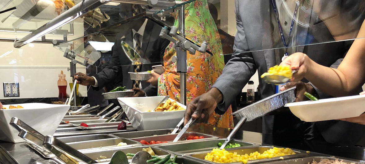 В ООН призвали не покупать лишней еды