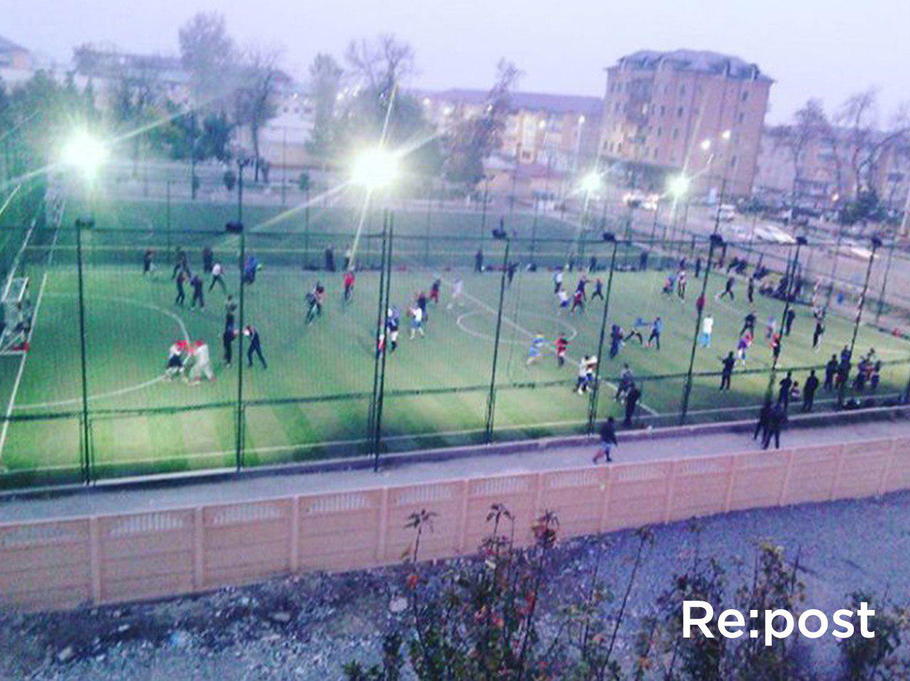 В Андижане учителей школы избили железными прутьями 