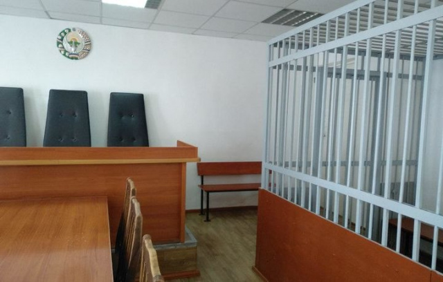 Прокурор извинился за ошибку спустя 25 лет: в Фергане учитель попросил повысить ему зарплату и сел