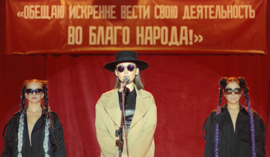 Лола Юлдашева потроллила маънавиятные устои в своем новом клипе