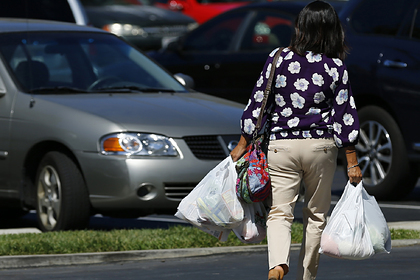 В европейском городе ввели штрафы в 100 долларов за одноразовый пластик