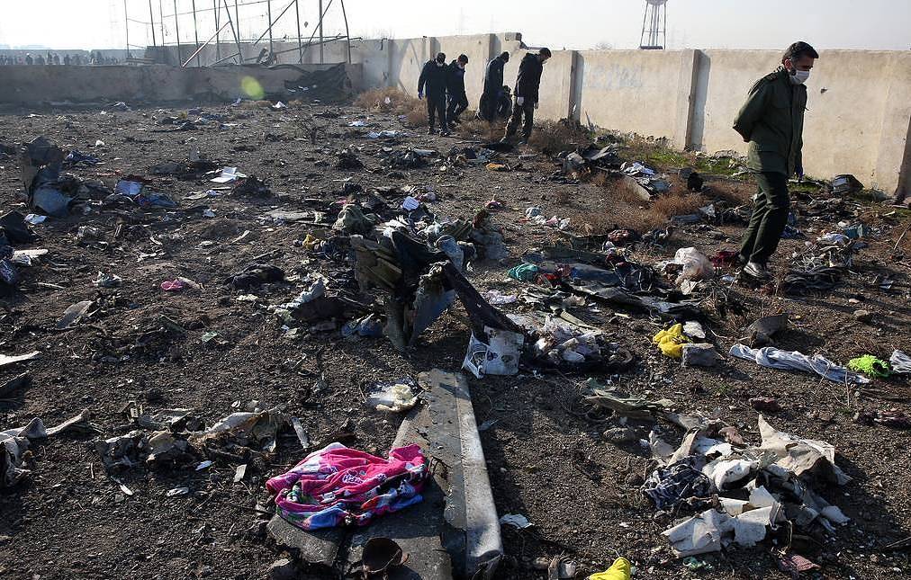 NYT опубликовала видео предполагаемого попадания двух иранских ракет в украинский «боинг»