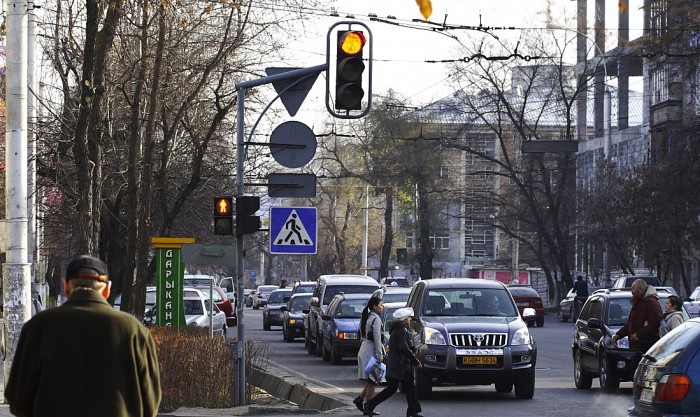 Узбекистанцы стали лидерами по числу принявших гражданство Кыргызстана 