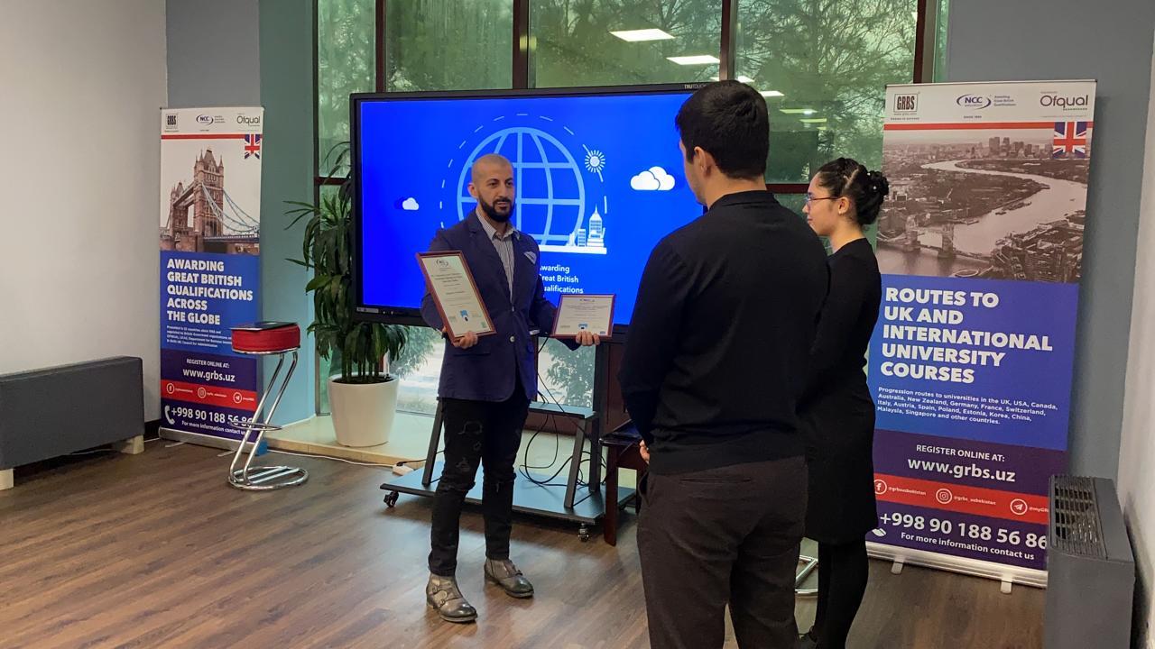 Первые выпускники Level 3 International Foundation Diploma for Higher Education Studies (L3IFDHES) в Узбекистане