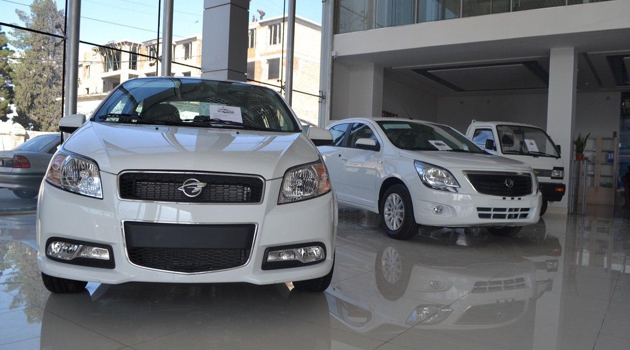 Обещавшие снизить цены на автомобили UzAuto повысила их