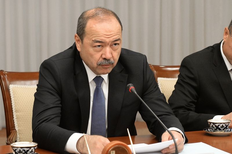 Премьер-министр раскритиковал названия населенных пунктов и улиц