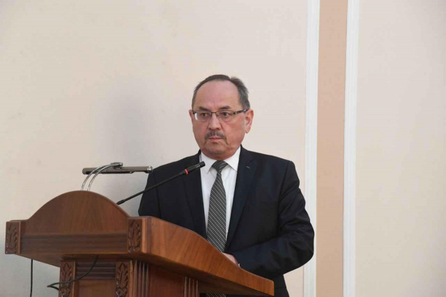 В Узбекистане из-за коронавируса под наблюдением находятся более 9 тысяч человек