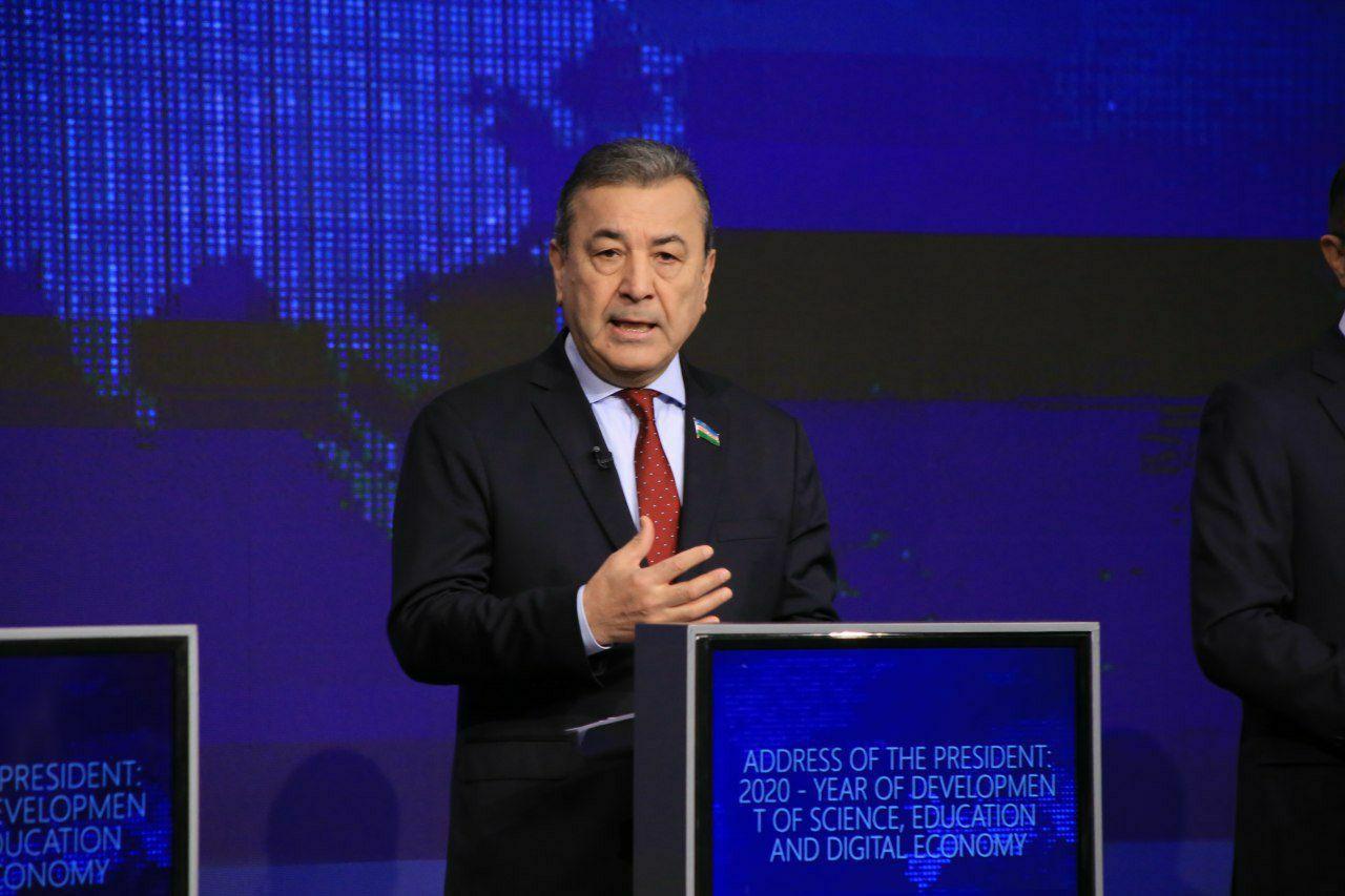 «Убегая с карантина, человек ставит под угрозу свою семью, близких и других людей», — Садык Сафаев