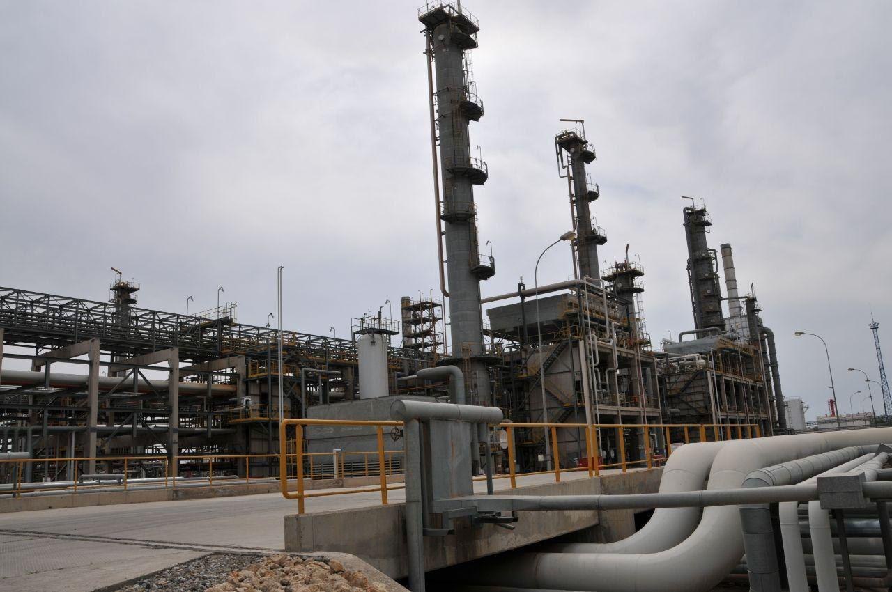 В Узбекистане впервые произвели дизельное топливо Евро-4 и Евро-5