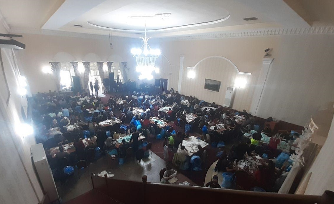 В чирчикском банкетном зале организовали подпольный цех по изготовлению медицинских масок