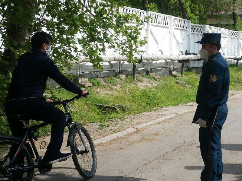 Катавшихся без повода велосипедистов наказали