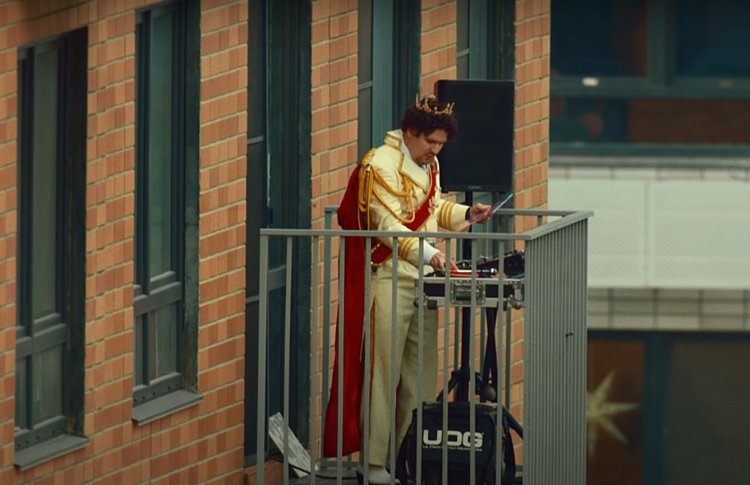 Cream Soda и «Хлеб» выпустили совместный карантинный клип