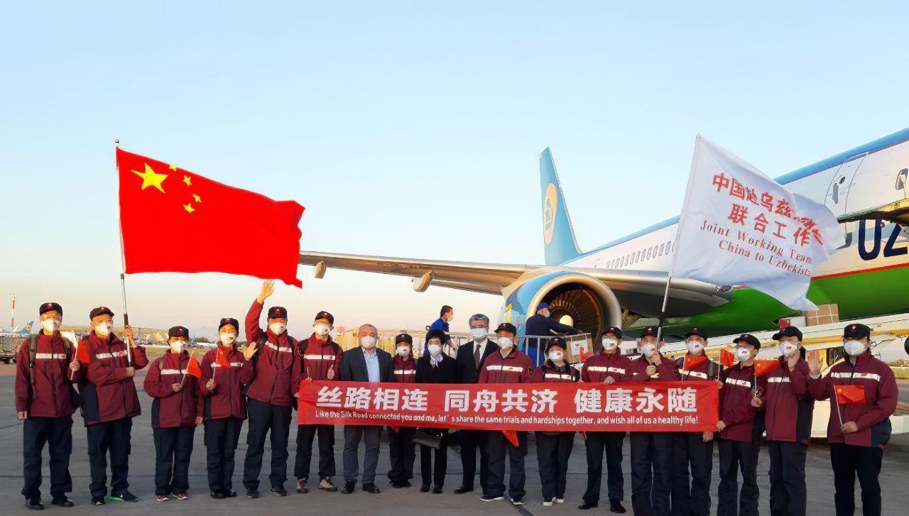 В Узбекистан прибыла группа китайских медэкспертов для помощи в борьбе с коронавирусом