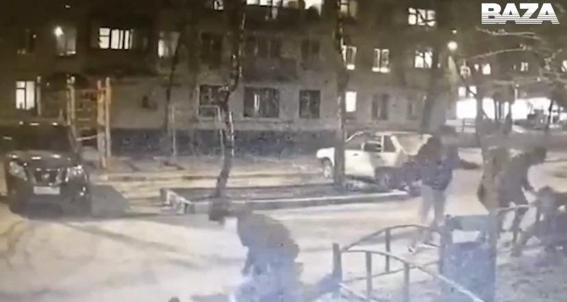 Узбекистанцы жестоко избили семью в Москве за две тысячи рублей