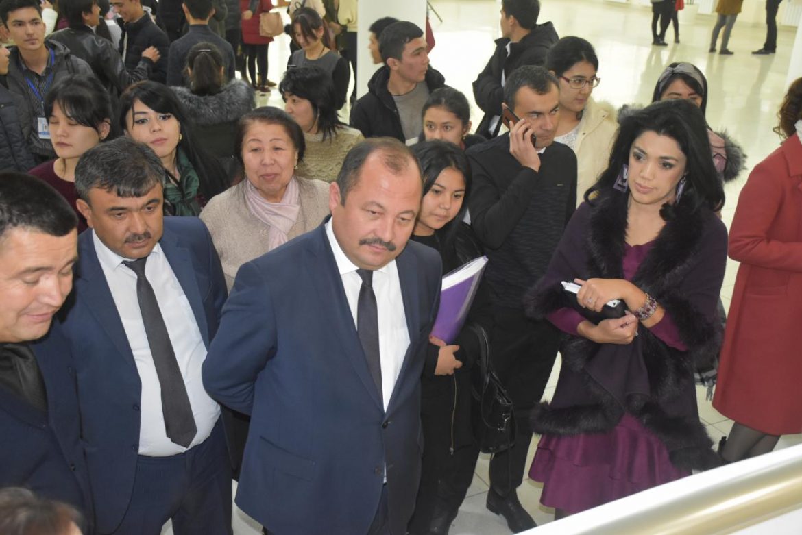 Ректор УзГУМЯ лишился должности