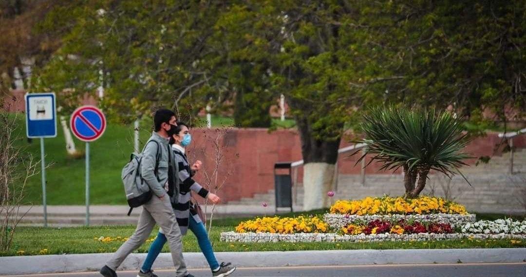 В Минздраве рассказали, можно ли заниматься пробежкой за пределами дома