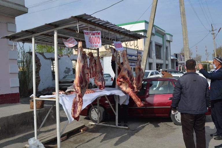 Журналистку из Ферганы забрали в ОВД за съемку цен на ярмарке