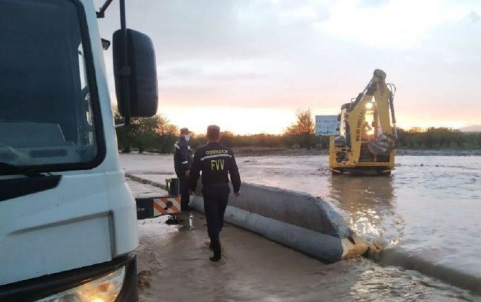 В Зарафшане экстренно эвакуировали жителей из-за селей